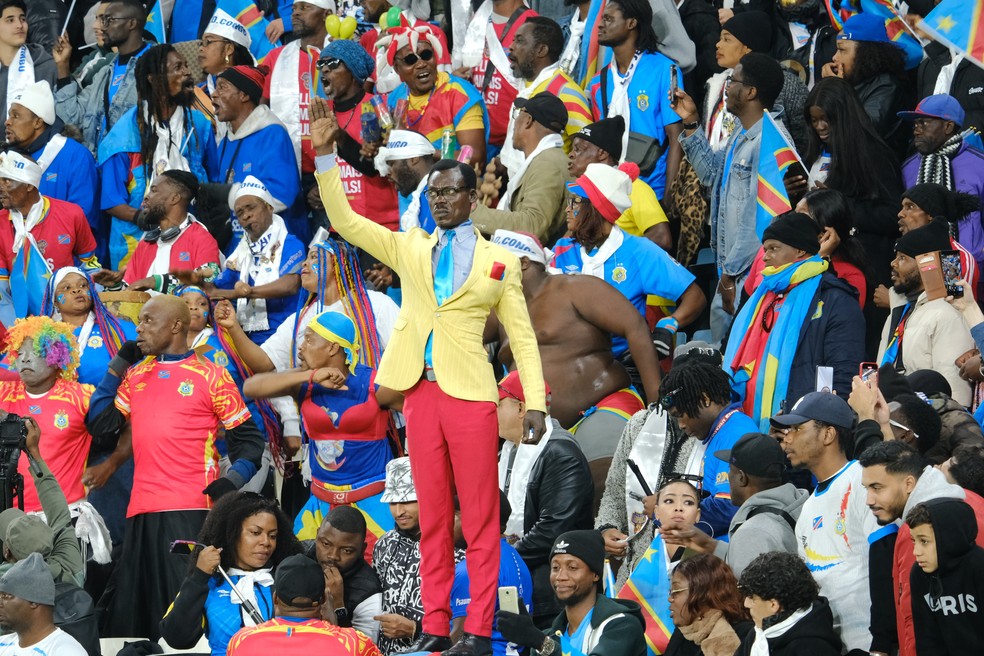 Torcedores do Congo nas Eliminatórias para a Copa do Mundo — Foto: Chris Milosi/Anadolu via Getty Images