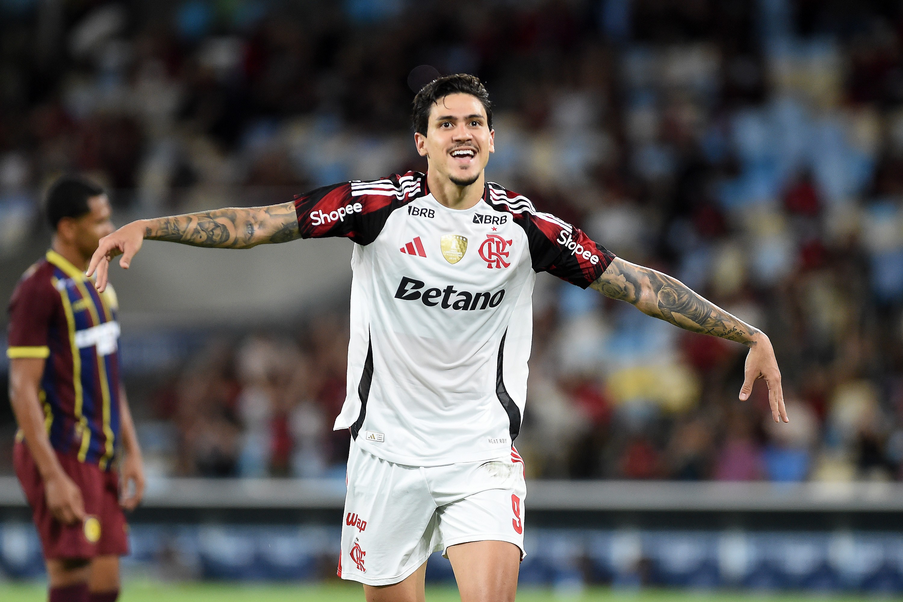 Pedro se destaca no Flamengo e disputa artilharia do Carioca sob a confiança de Leonardo Jardim