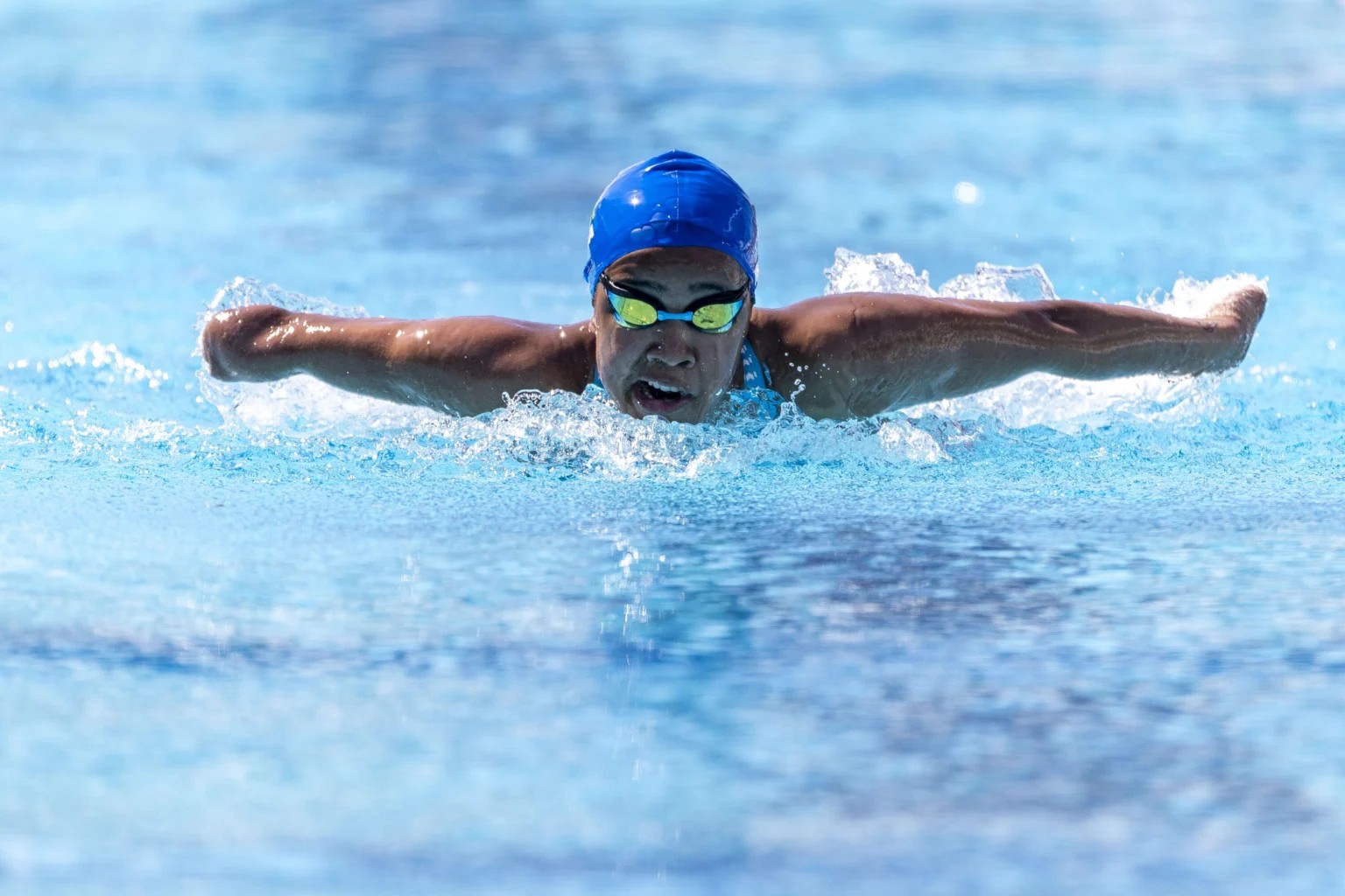 Brasil conquista três ouros e recorde mundial no 2º dia do Parapan-Pacífico de natação