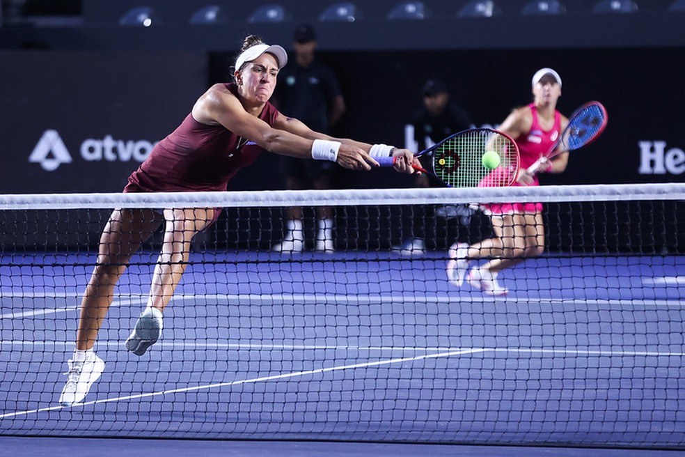 SP Open: Ingrid Martins e Laura Pigossi vencem e eliminam Bia Haddad e Ana Candiotto nas duplas