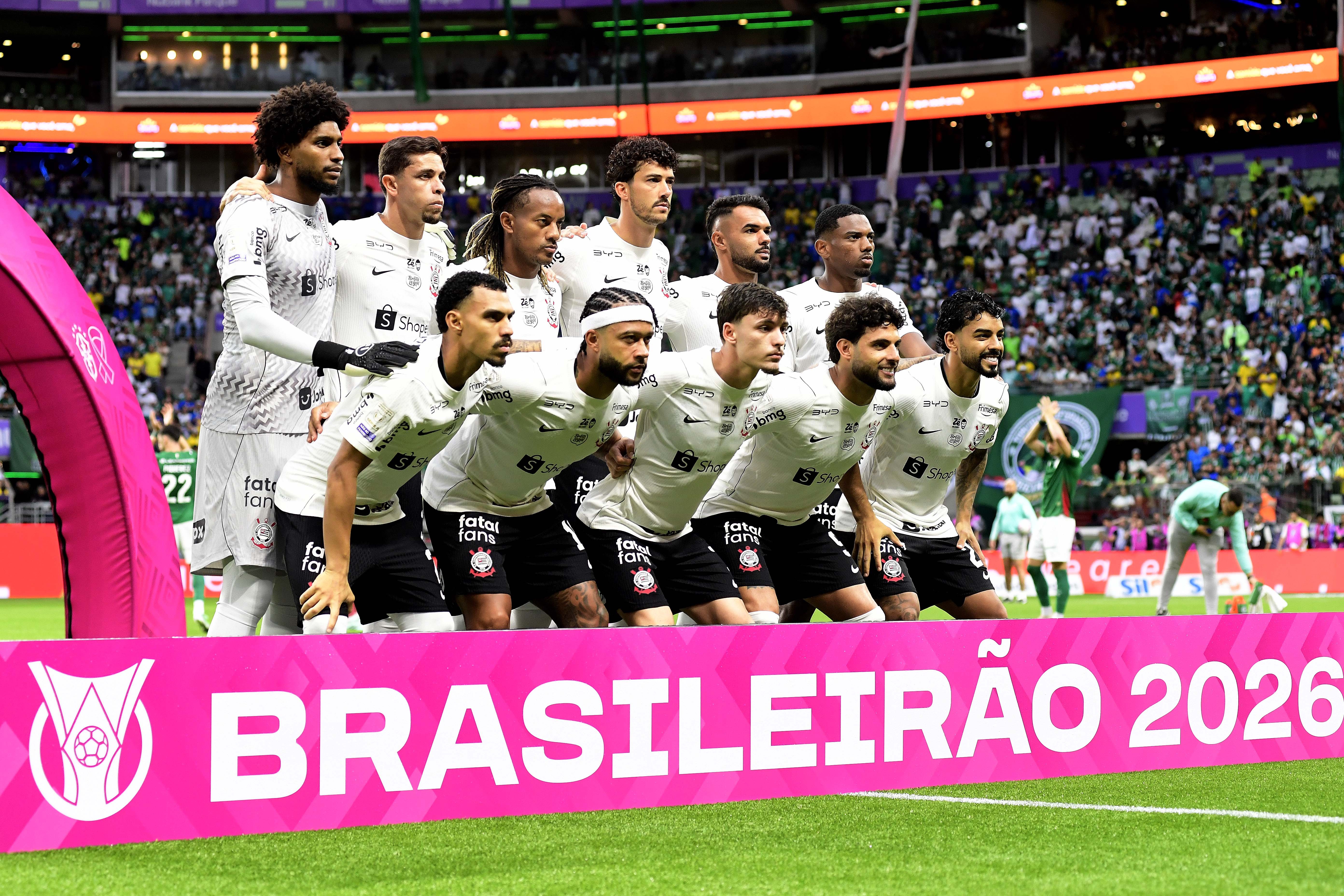 Atuações do Corinthians: Hugo Souza se salva em vexame coletivo no Dérbi; dê suas notas