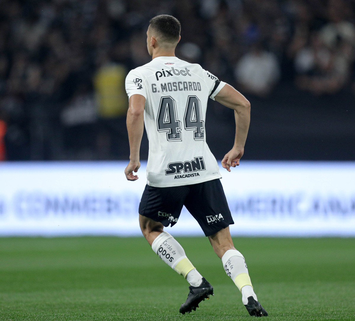 Moscardo dá resposta positiva após lesão, leva bronca de Luxa, mas tem sequência no Corinthians