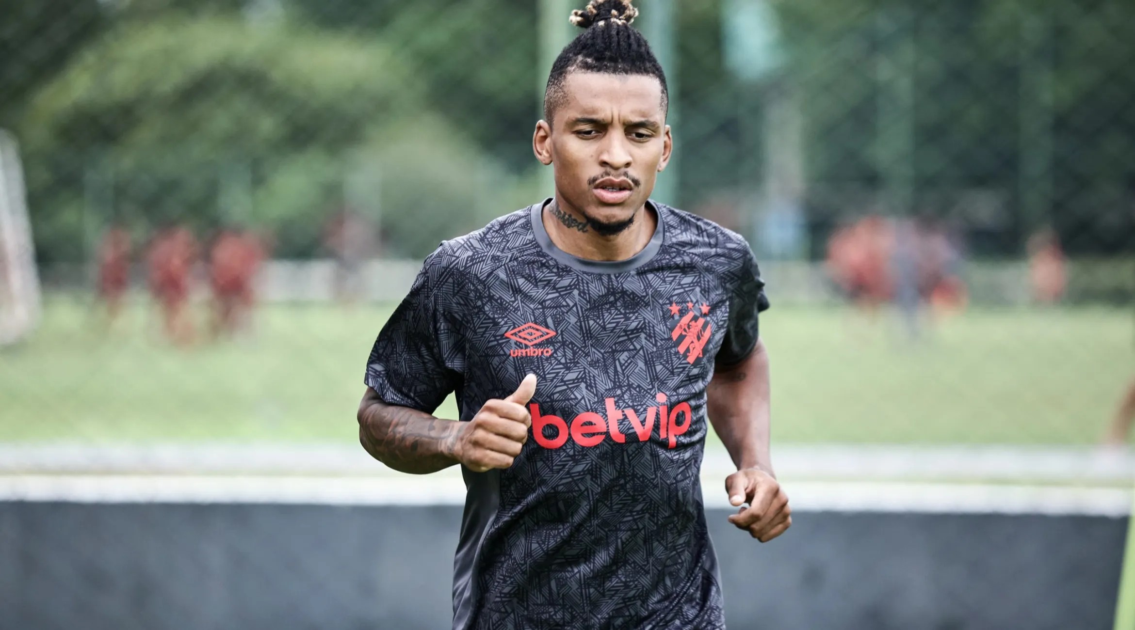 Paysandu negocia a contratação de lateral-esquerdo do Sport
