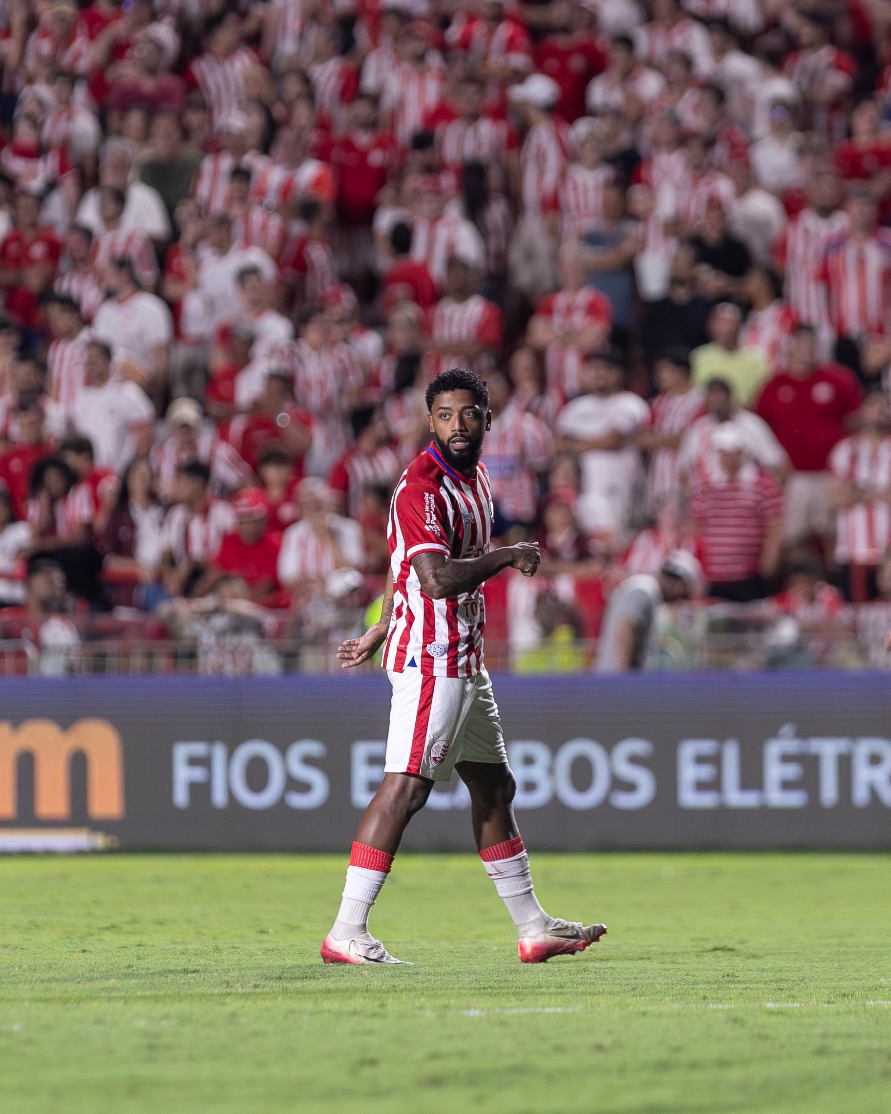 Recuperado de lesão, Luiz Paulo diz estar 100% e mira vaga no Náutico