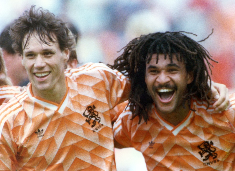 Gullit minimiza recorde de Memphis, do Corinthians: "Precisa de gols decisivos em grandes torneios"