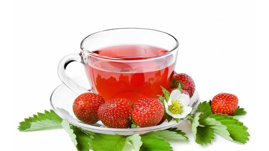 Chá de morango: para que serve, benefícios e como fazer