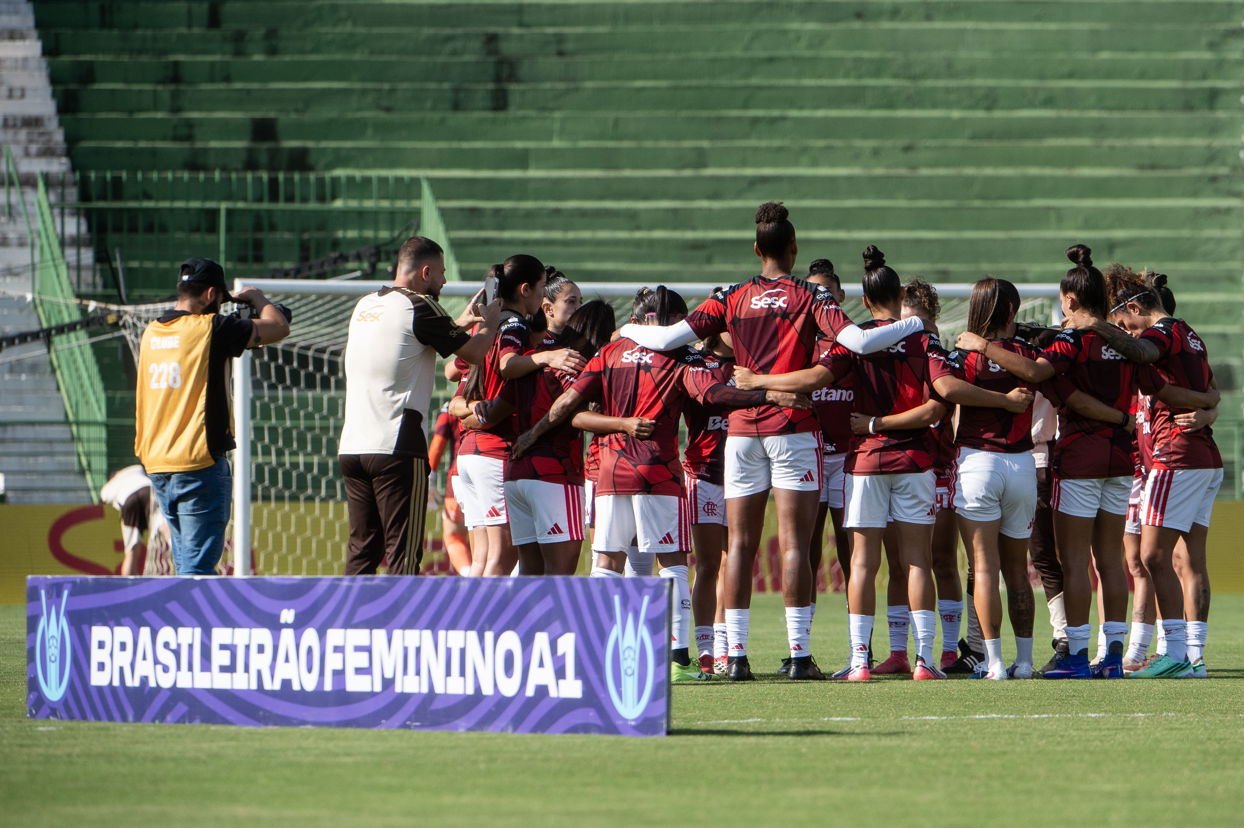 Flamengo acerta parceria com prefeitura local para patrocinar o futebol feminino