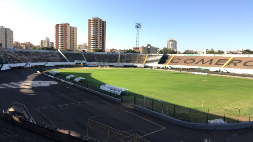 Goiás tem dois desfalques para jogo contra o Botafogo pelo Campeonato  Brasileiro - Fogo na Rede