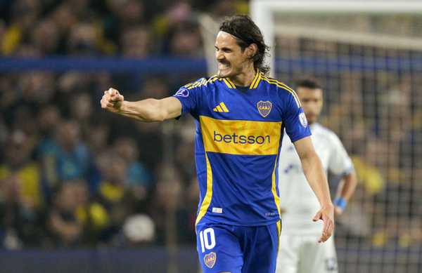 Cavani considera Boca Juniors superior após vitória sobre o Cruzeiro: Merecíamos mais