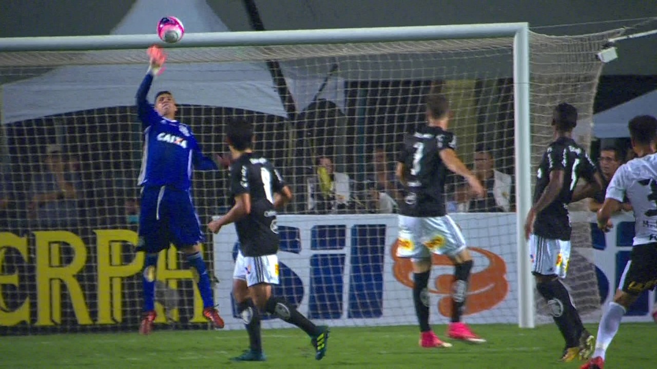 E também defendeu chutebet 77 io loginMarquinhos Gabriel aos 45 do segundo tempo para garantir a vitória por 1 a 0