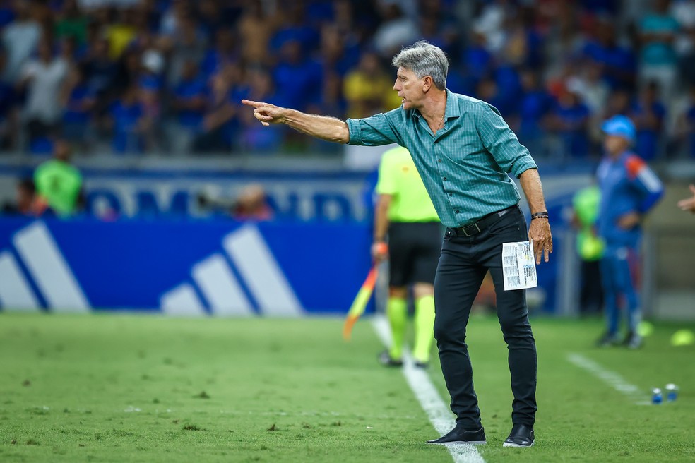 Renato Portaluppi em Cruzeiro x Grêmio — Foto: Lucas Uebel / Grêmio FBPA