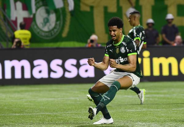 Palmeiras negocia renovação de contrato com Murilo até 2027