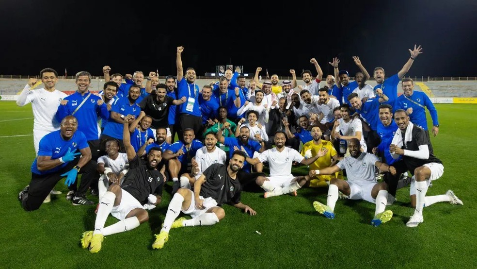 Neom SC comemora a subida à primeira divisão da Arábia Saudita — Foto: Reprodução