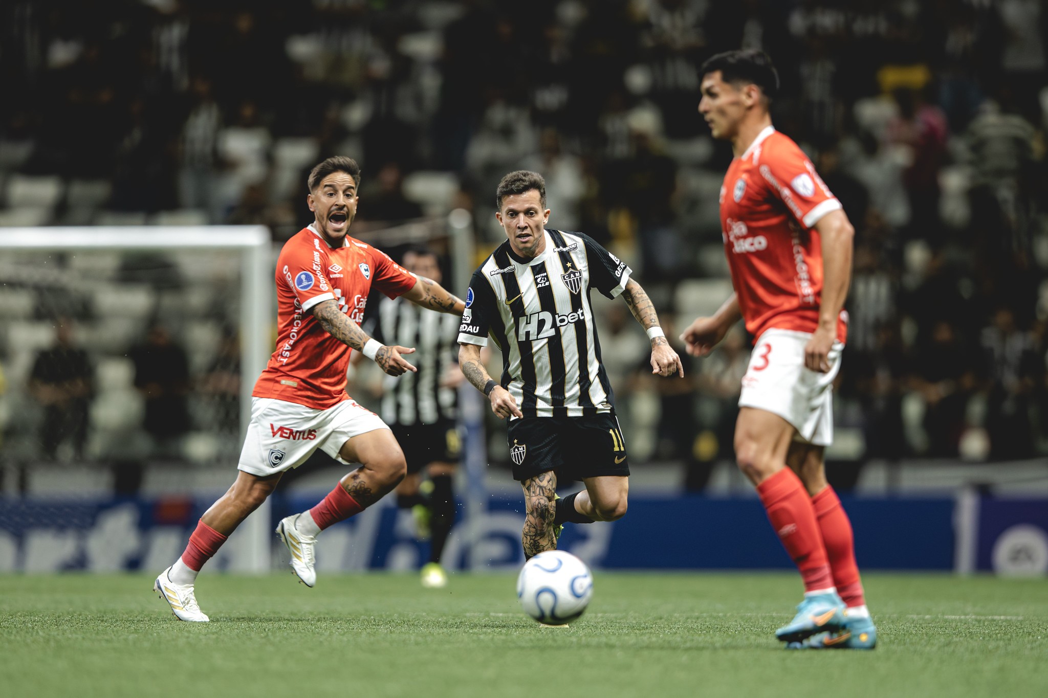 Atlético-MG dá passo importante rumo à classificação na Sul-Americana