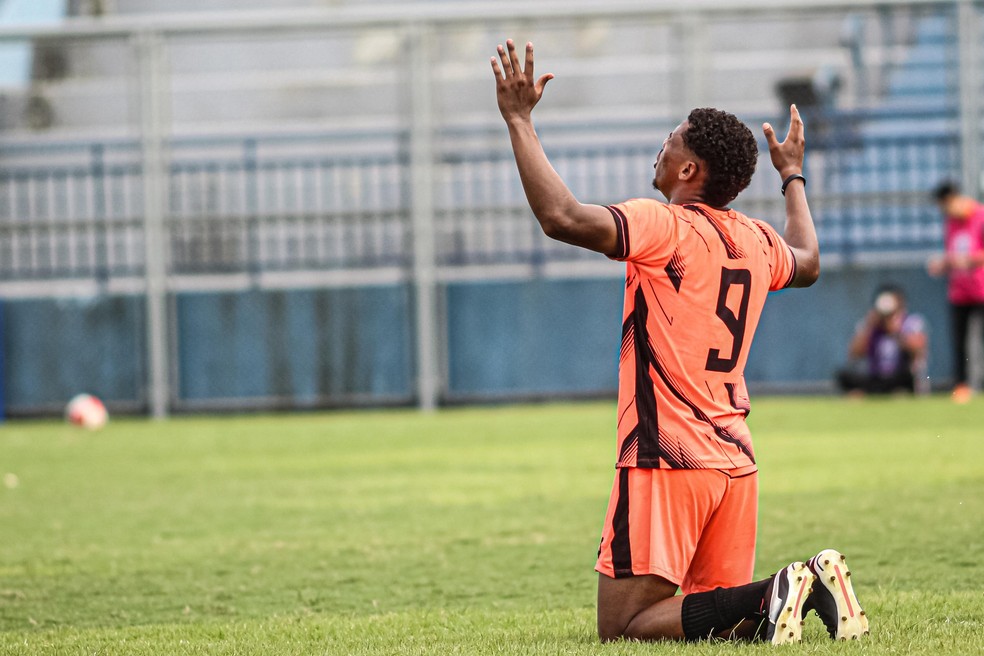 China, atacante do Manauara &mdash; Foto: Jo&atilde;o Normando