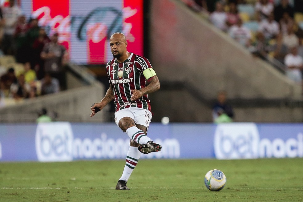 Felipe Melo em ação pelo Campeonato Brasileiro — Foto: Lucas Merçon/FFC