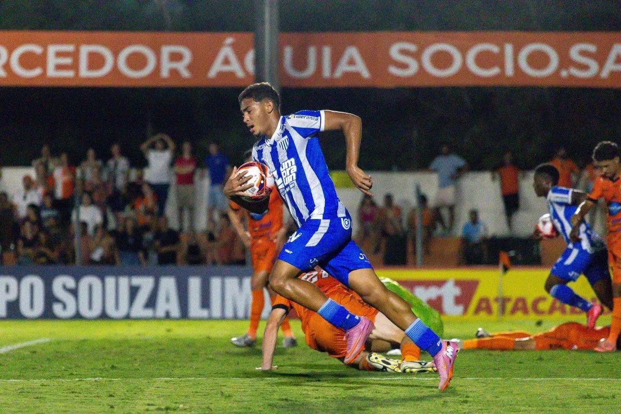 Flamengo demonstra interesse em atacante promessa do Avaí