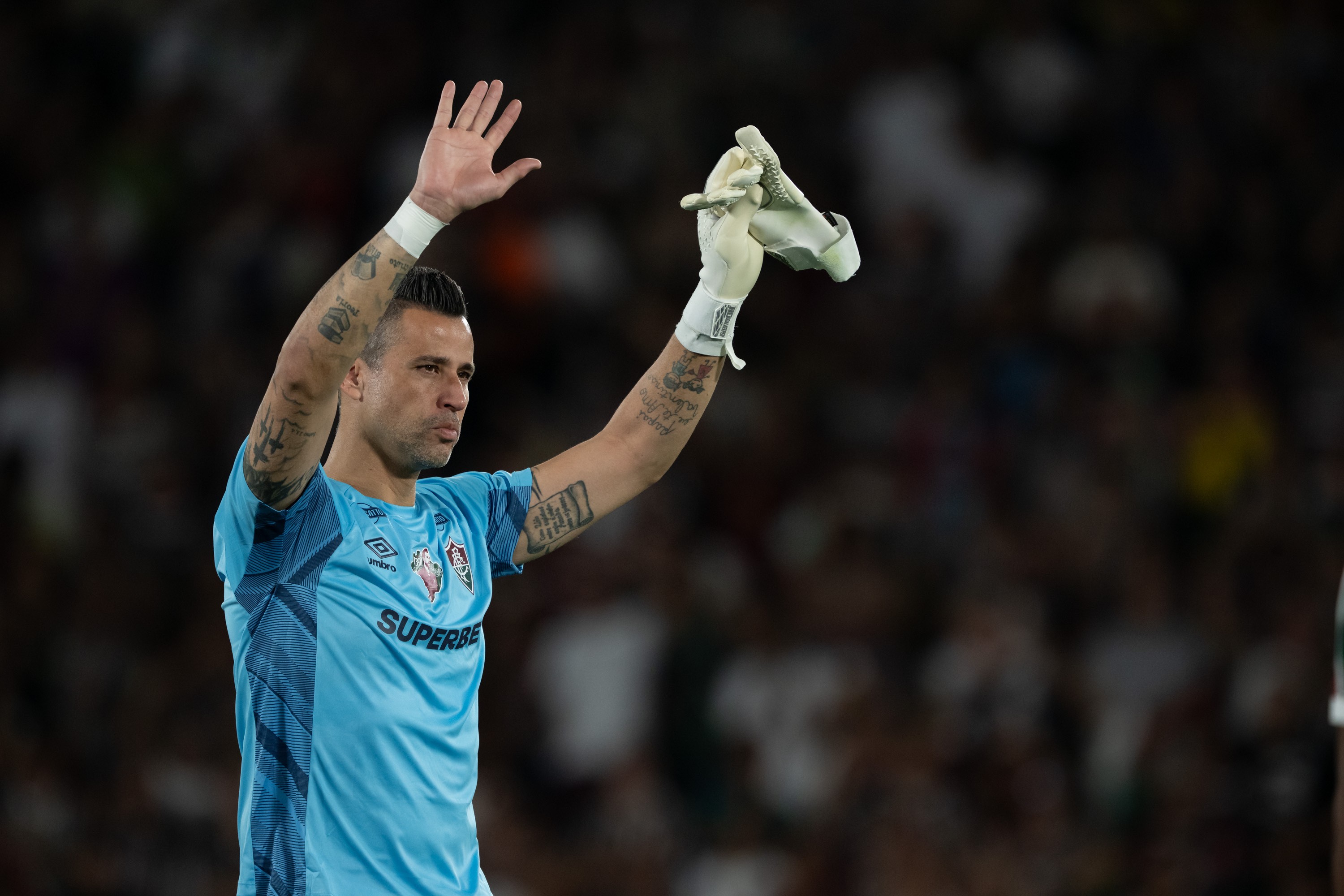 Fábio, 45 anos: goleiro do Fluminense segue contrariando estatísticas e vive ano de recordes