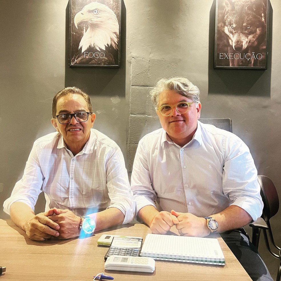Francisco Diá e Lênin Correia reunidos antes das eleições no Campinese — Foto: Arquivo pessoal / Lênin Correia