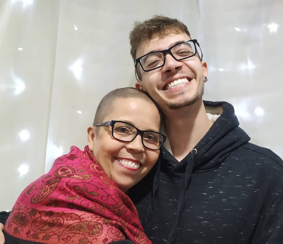 Jogos online unem mãe e filho e ajudam na luta contra câncer:  “Imprescindíveis para a cura”, vale do paraíba região