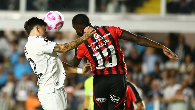 Santos perdeu em casa e viu o rival se aproximar