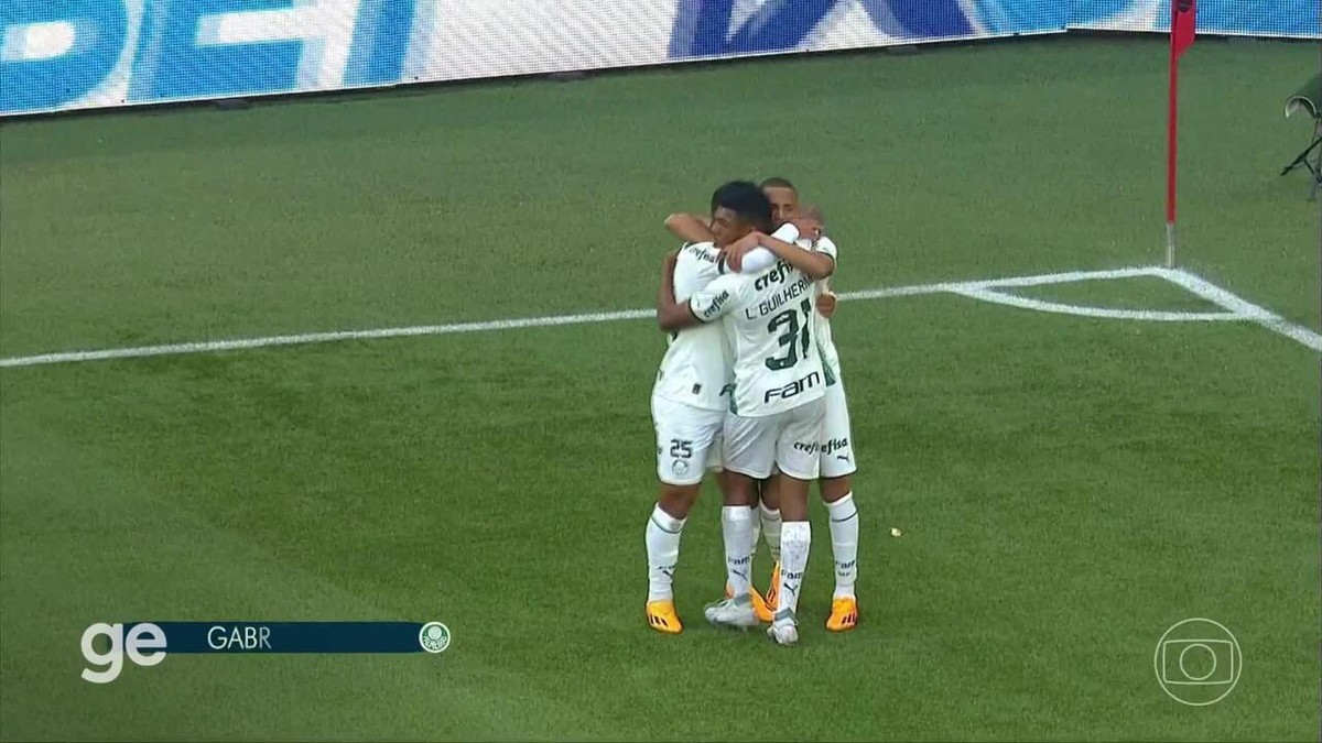 Palmeiras renova contrato de Gabriel Menino até fim de 2027