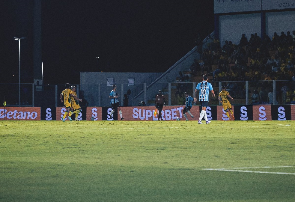Grêmio foi goleado pelo Mirassol no interior de São Paulo — Foto: Grêmio / Divulgação
