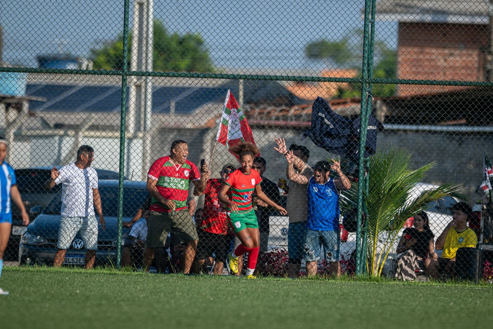 Destaque da Portuguesa, Roberta deixa o Brasil rumo ao futebol europeu