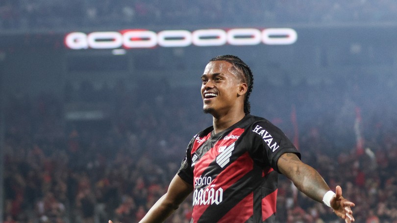 Athletico trabalha para recuperar lateral e atacante contra o Vitória; veja panorama 