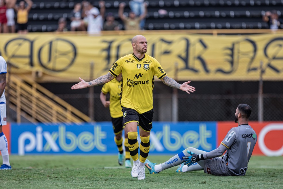 Gol de Silvinho pelo São Bernardo — Foto: Divulgação/Paulistão