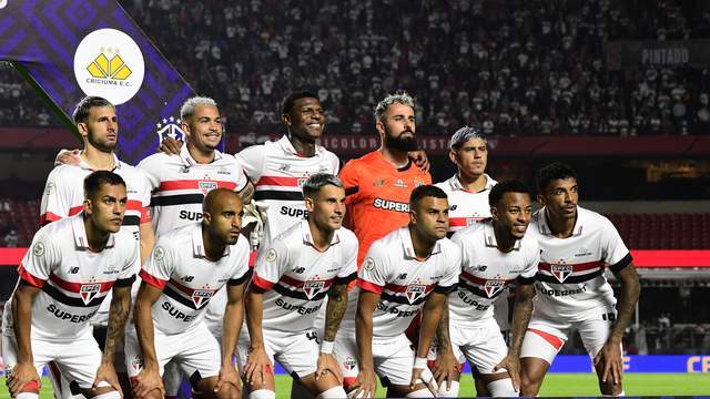 DESABAFO! Jogador Tricolor se defende após falha e recebe apoio dos companheiros nas redes sociais