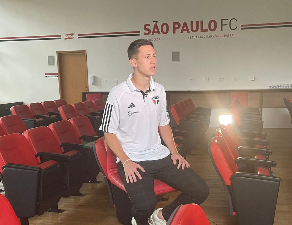 Patryck em entrevista no São Paulo — Foto: Divulgação