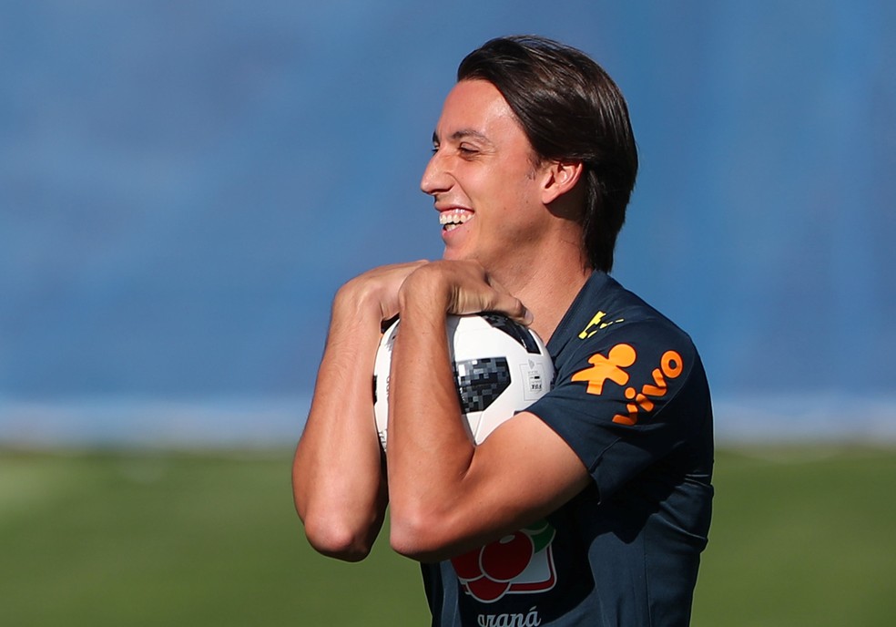Geromel durante o treino da Seleção — Foto: Hannah McKay/Reuters