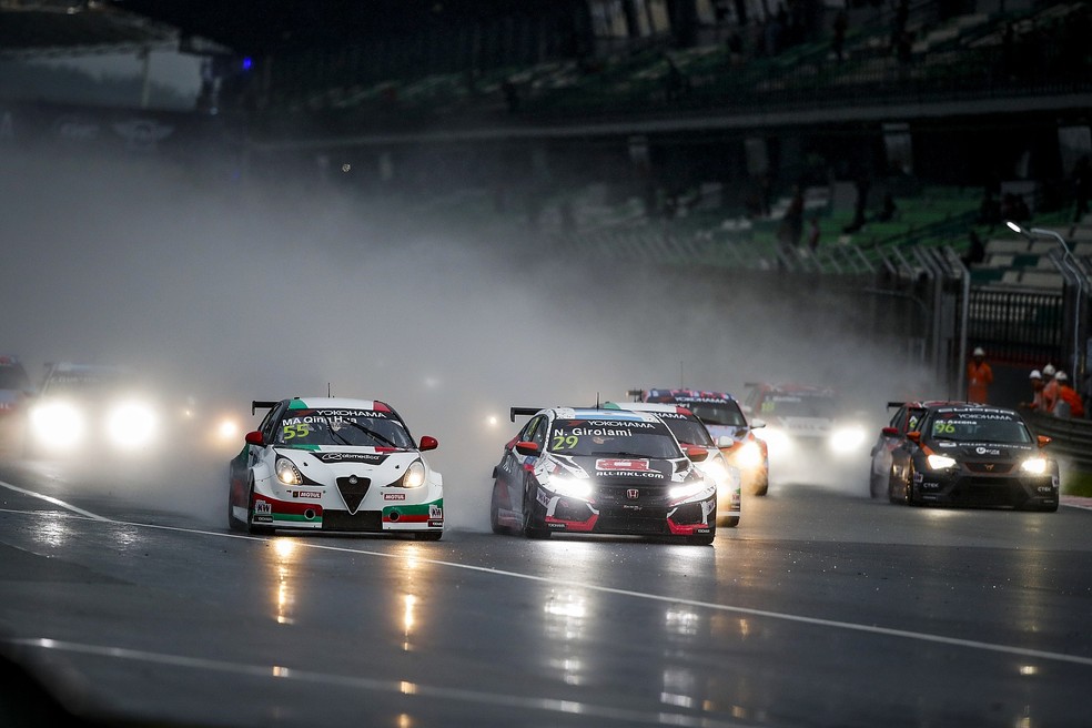 Circuito de Sepang já sediou etapa noturna do Mundial de Carros de Turismo — Foto: Divulgação/WTCR