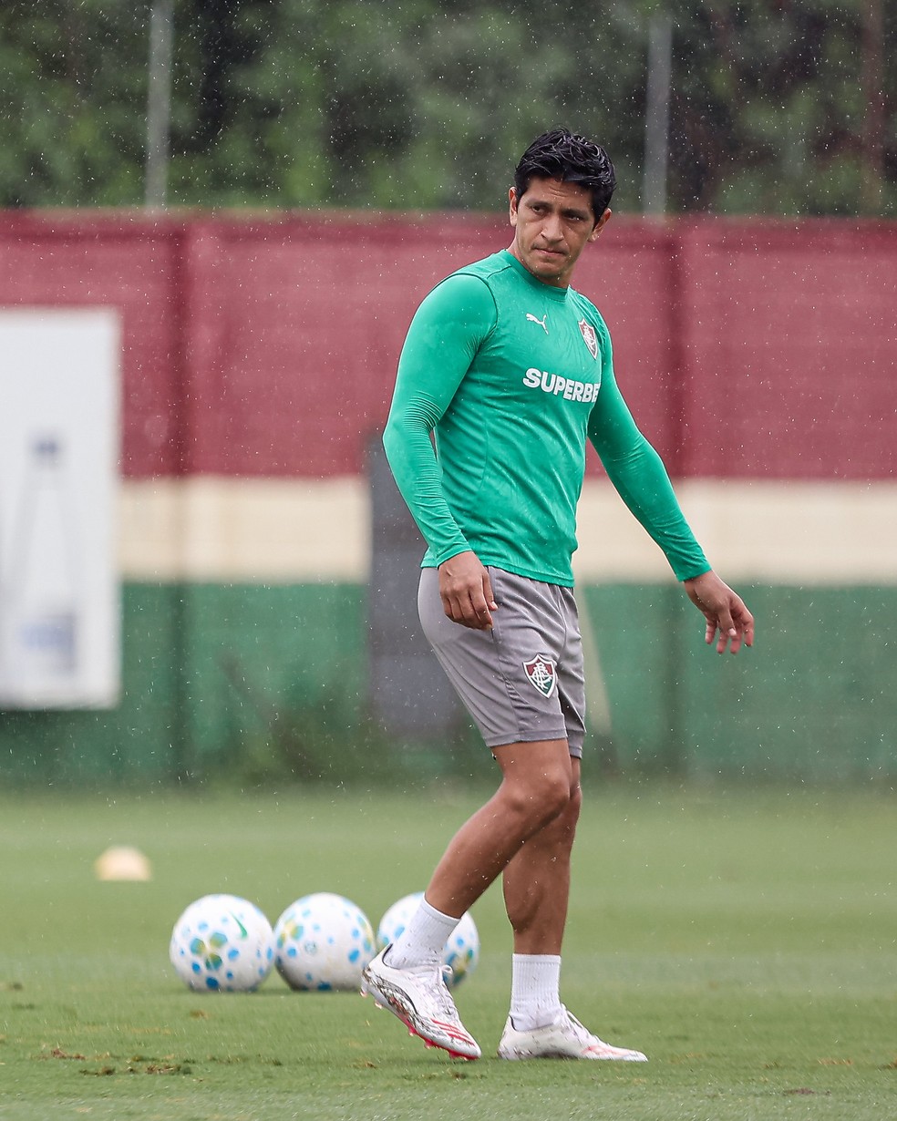 Fluminense prepara retorno de Cano com cautela e foco na saúde do ídolo