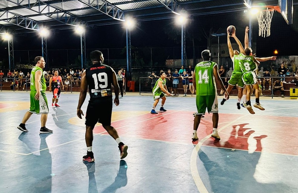 Vitória no Campeonato Estadual de Basquete