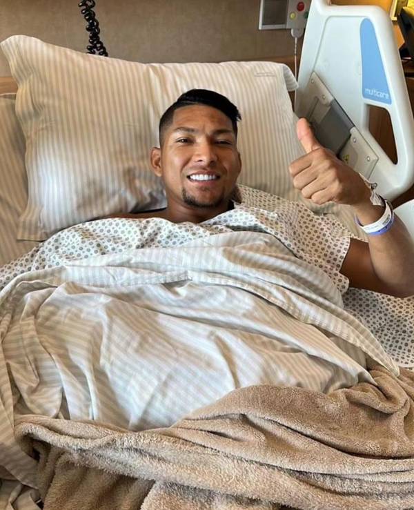 Rony, do Palmeiras, passa por cirurgia após fratura no braço: 