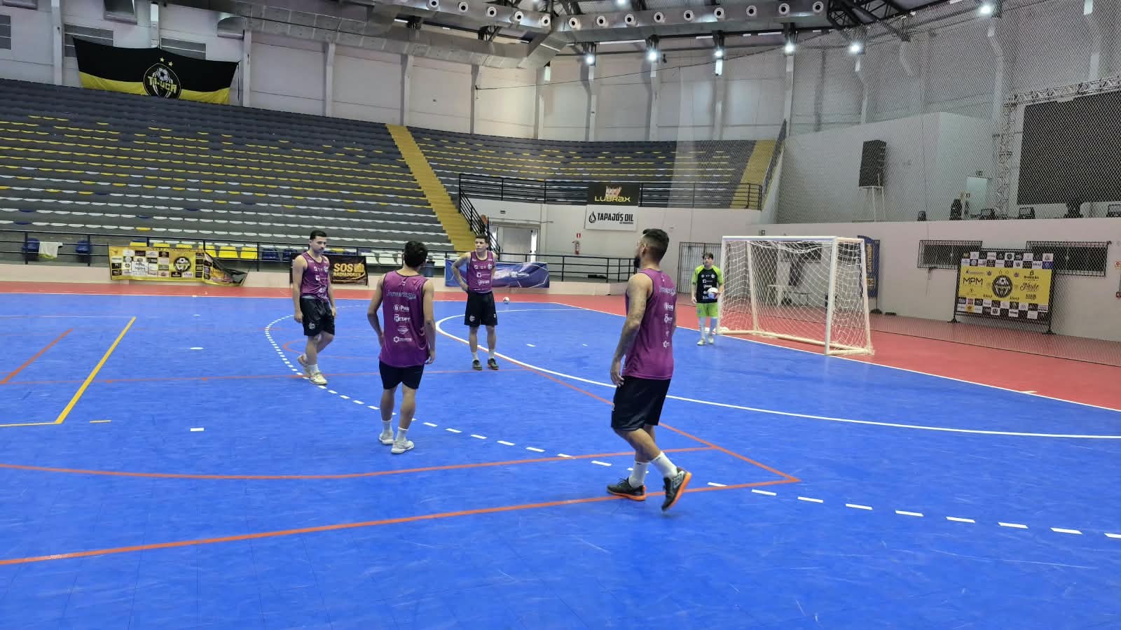 Juventude e Princesa dos Solimões intensificam preparação para estreia no Campeonato Paraense de Futsal em Santarém
