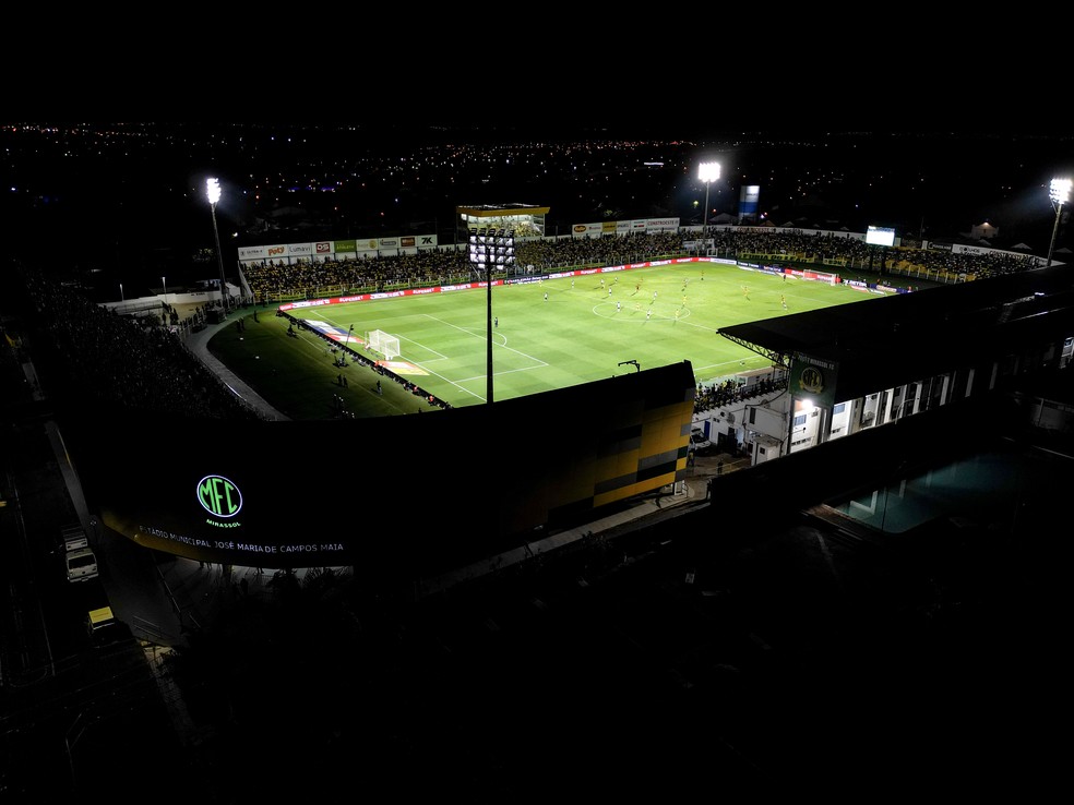 Estádio José Maria de Campos Maia, o Maião, em Mirassol