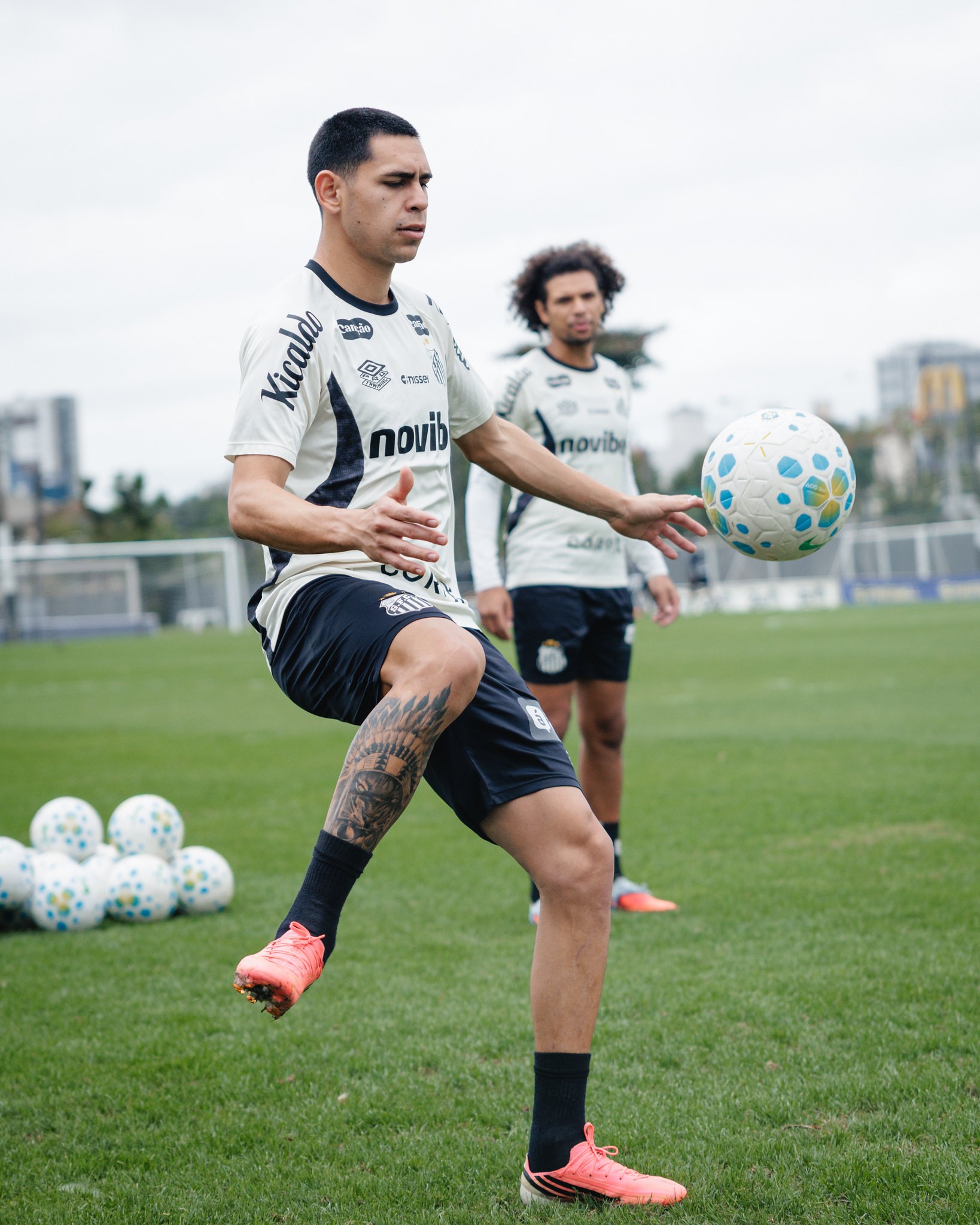 Santos inscreve João Paulo e Caballero na Copa Sul-Americana