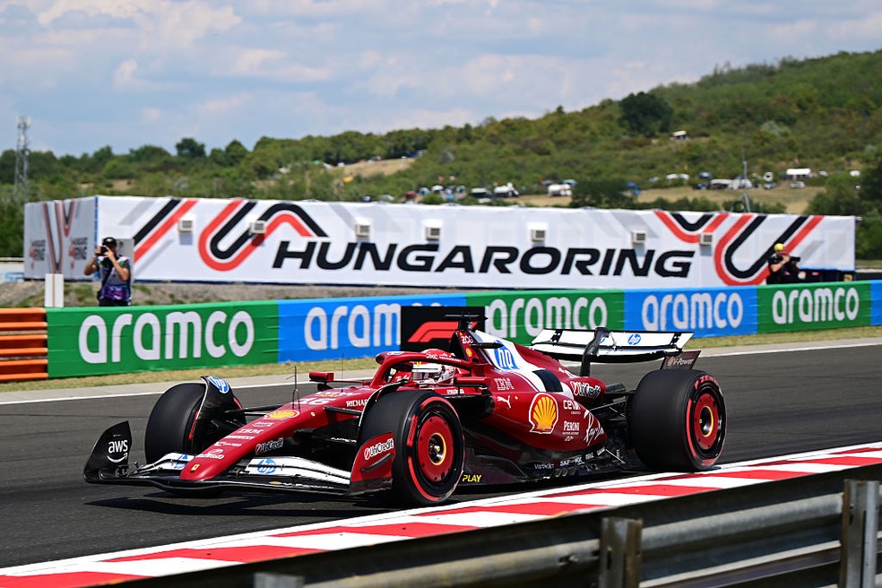 Charles Leclerc é pole position no GP da Hungria de F1 — Foto: Andrea Diodato/NurPhoto via Getty Images