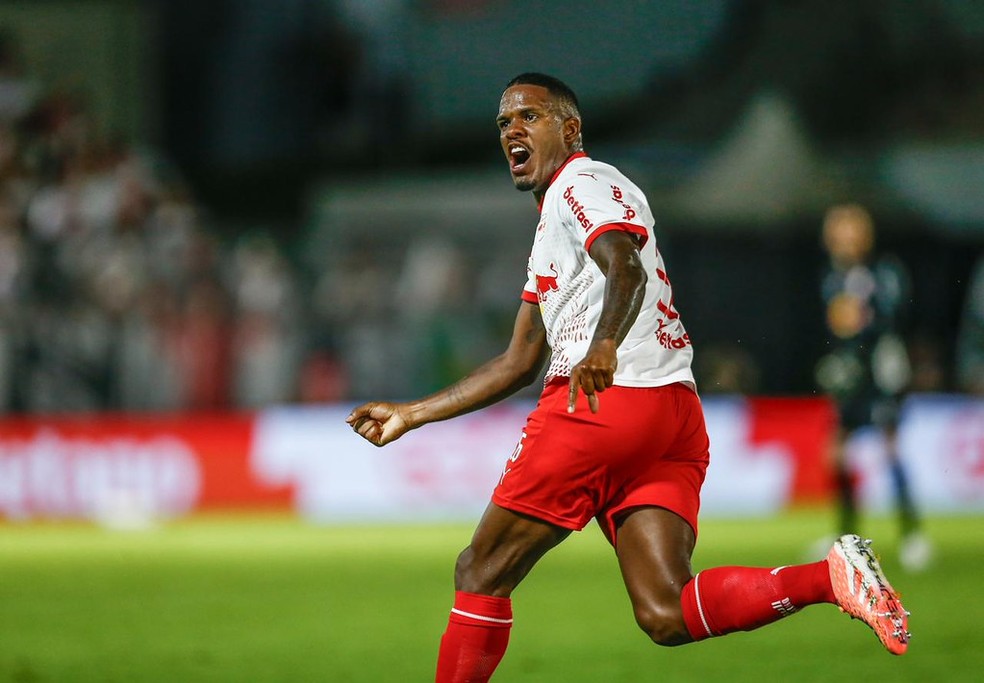 Gustavo Marques comemora gol contra o São Paulo — Foto: Ari Ferreira/Red Bull Bragantino