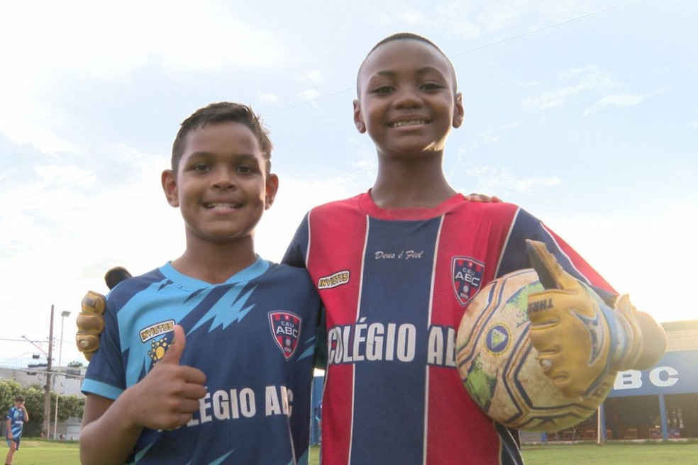 Édson Miguel e Wellington Araújo vão jogar pelo Palmeiras e pelo Fluminense — Foto: Huanderson Merlotti