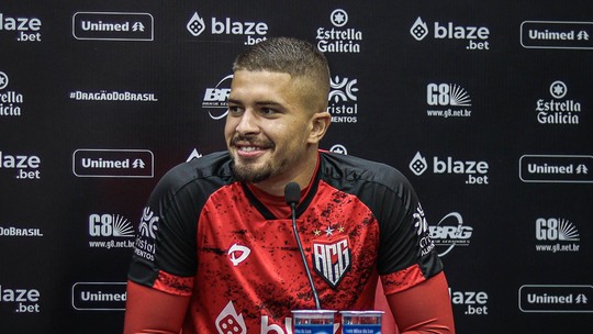 Fortaleza acerta com zagueiro Lucas Gazal, ex-Atlético-GO