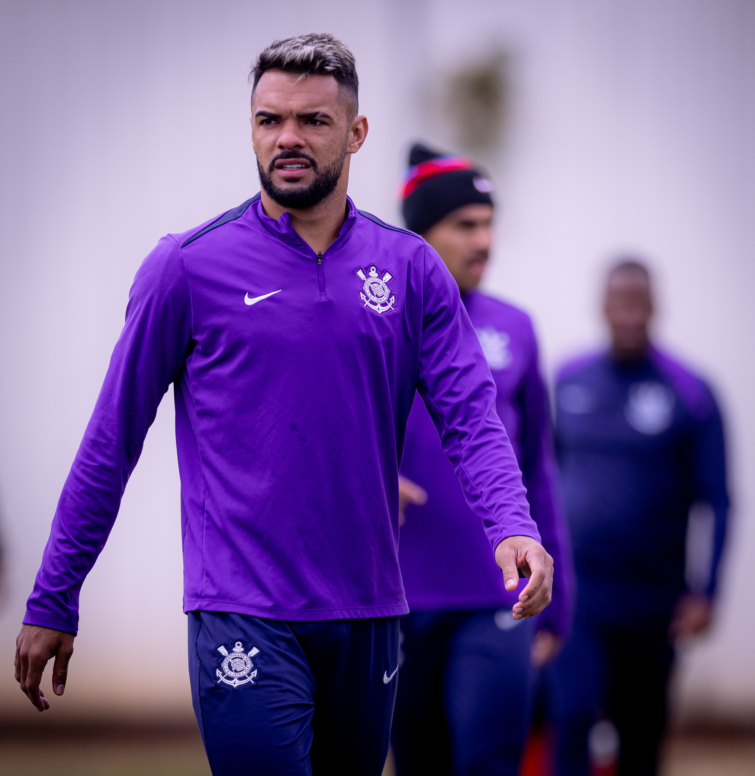 Corinthians realiza treino tático antes de viagem a Caxias do Sul