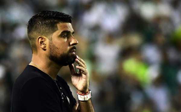 Saudação de António Oliveira: o significado por trás do 