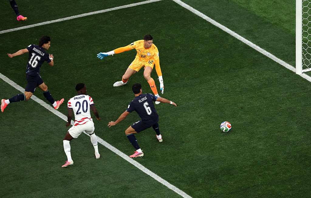 Primeira rodada da Copa do Mundo alcança recorde de gols contra; assista