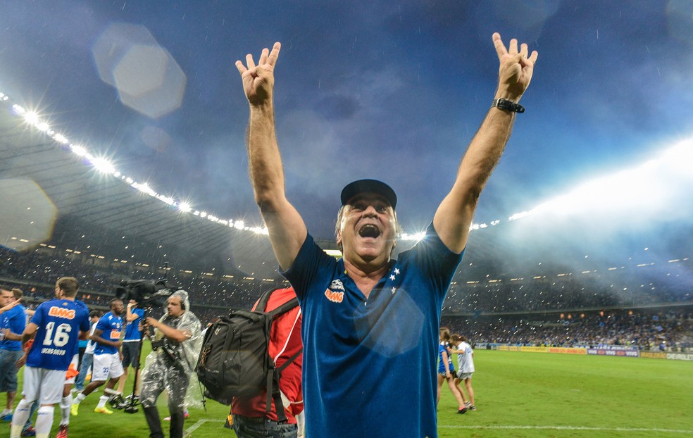 Marcelo Oliveira Cruzeiro comemoração campeão 2014 — Foto: Pedro Vilela / Getty Images