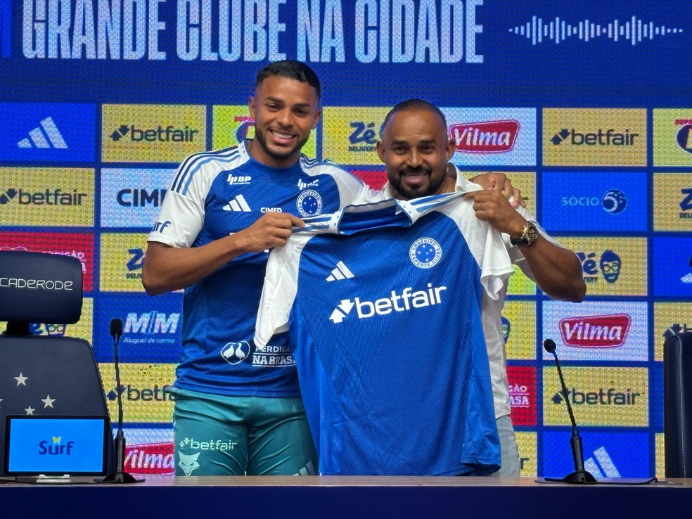 Wanderson e Wamberto no Cruzeiro — Foto: Guilherme Macedo