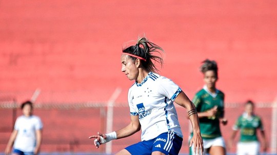 No Cruzeiro Feminino, Sandoval tem lesão grave no joelho esquerdo e vai passar por cirurgia